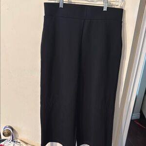 Ann Taylor Elegant Black Wide Leg Crop
